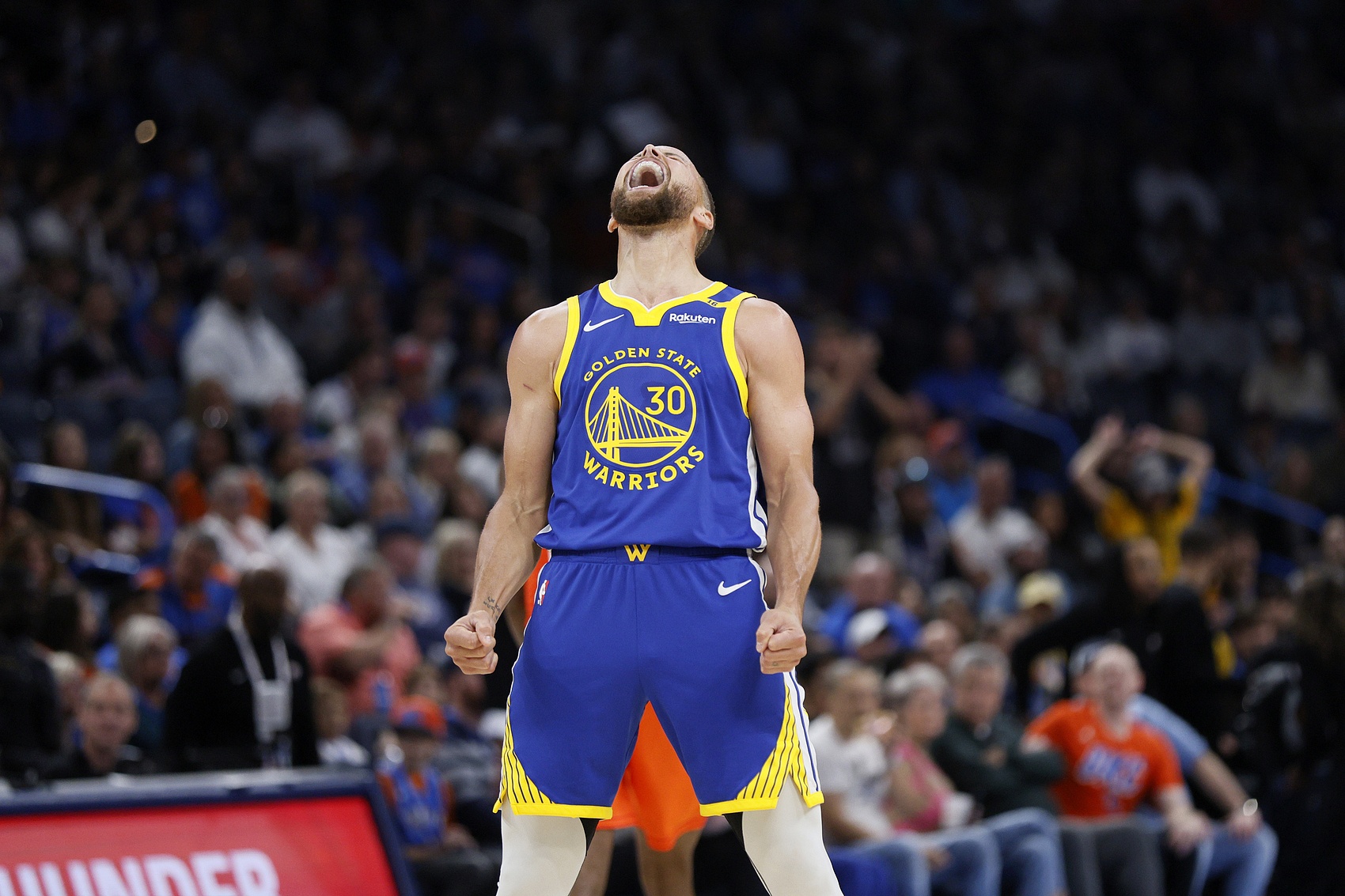 勇士不敌快船遭遇三连败