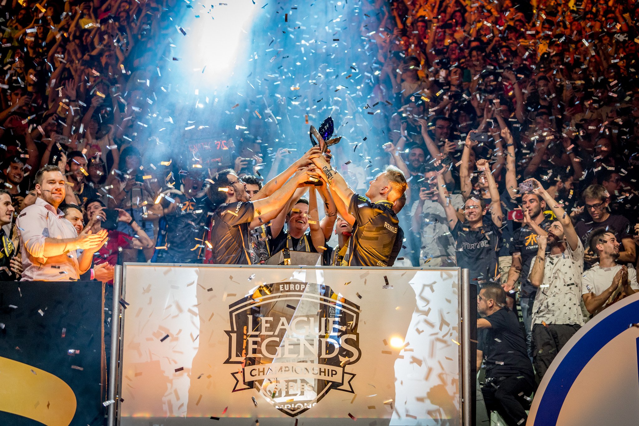 关于MAD爆冷FNC,Knight统治全场的信息 关于MAD爆冷FNC,Knight统治全场的信息