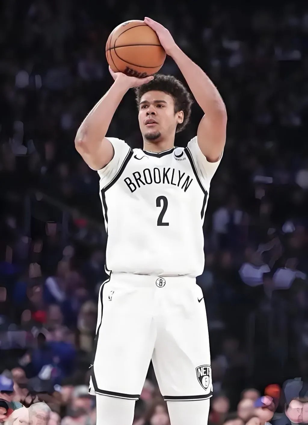 -篮网绝杀凯尔特人，易建联惊艳四座