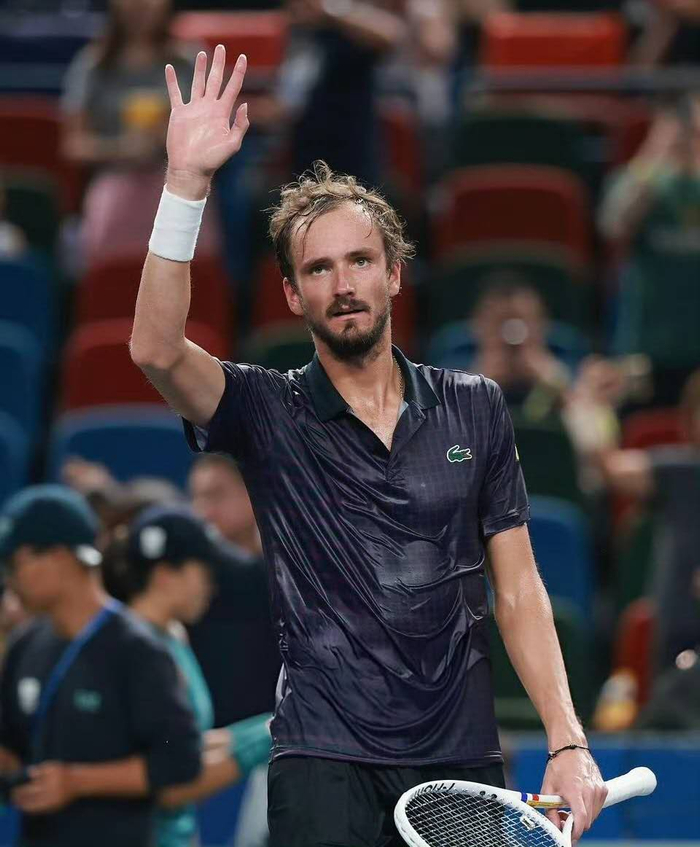 -温网完胜澳网，梅德韦杰夫状态火热