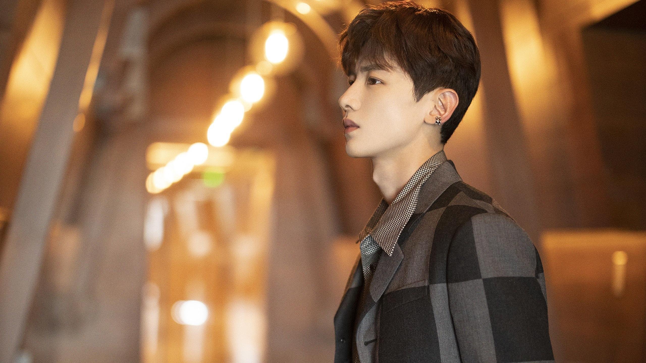 欧冠半决赛激战正酣，掘金火力全开压制开拓者启示录