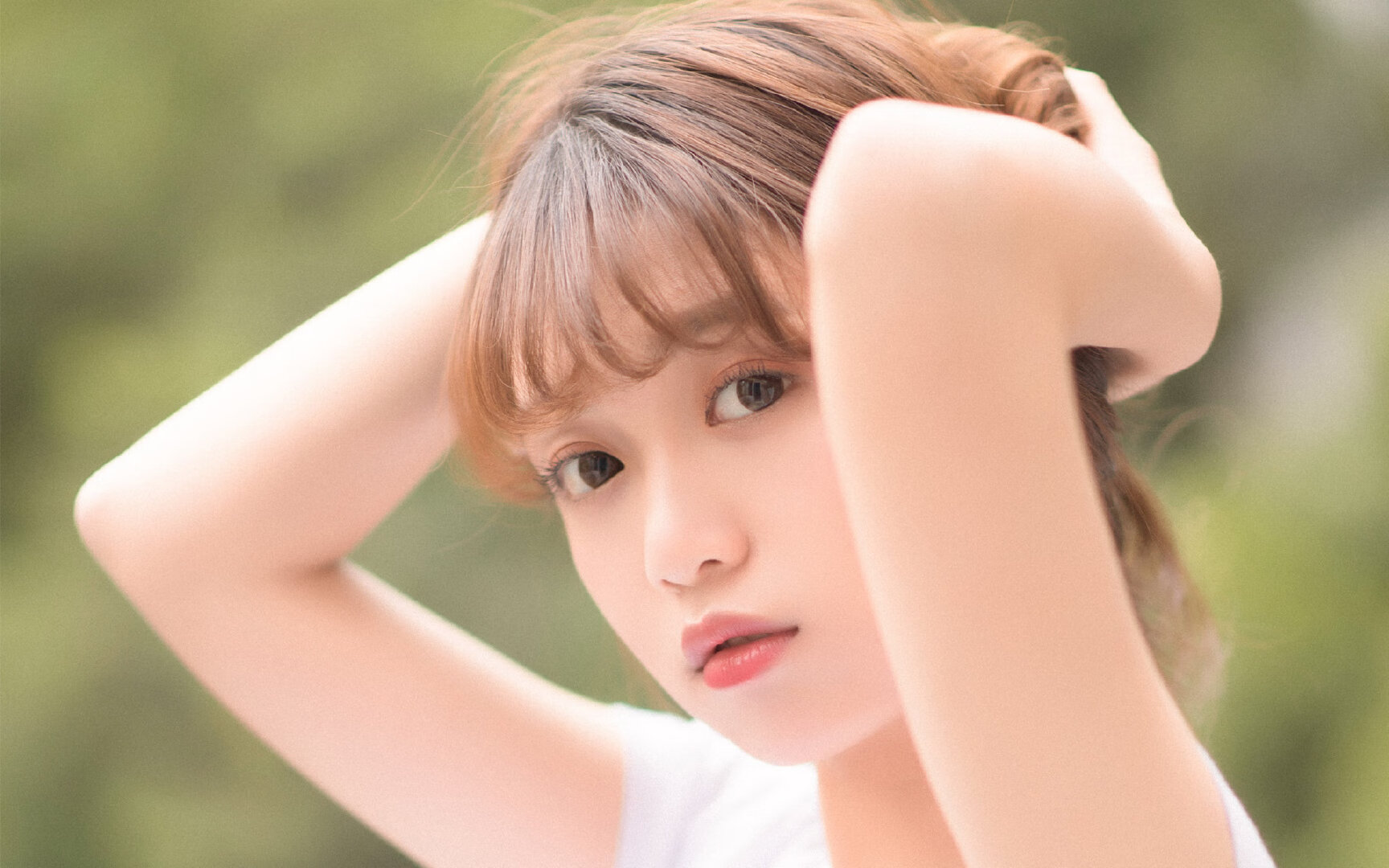 尼克斯对阵灰熊激战正酣，约基奇稳定输出不掉线的篮球启示